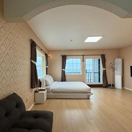 Grim Resort Jeju Bagian luar foto